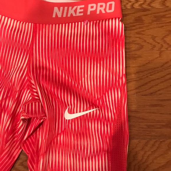 Nike Pro Hyper Cool Athletic pants ! Size M,NWOT🔥 - Picture 4 of 6